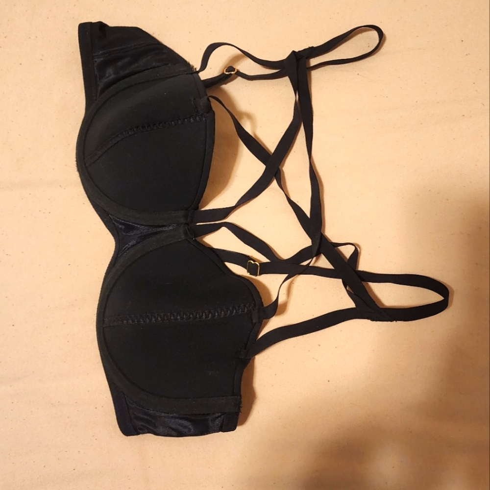 Adore Me 36B Criss Cross Bra